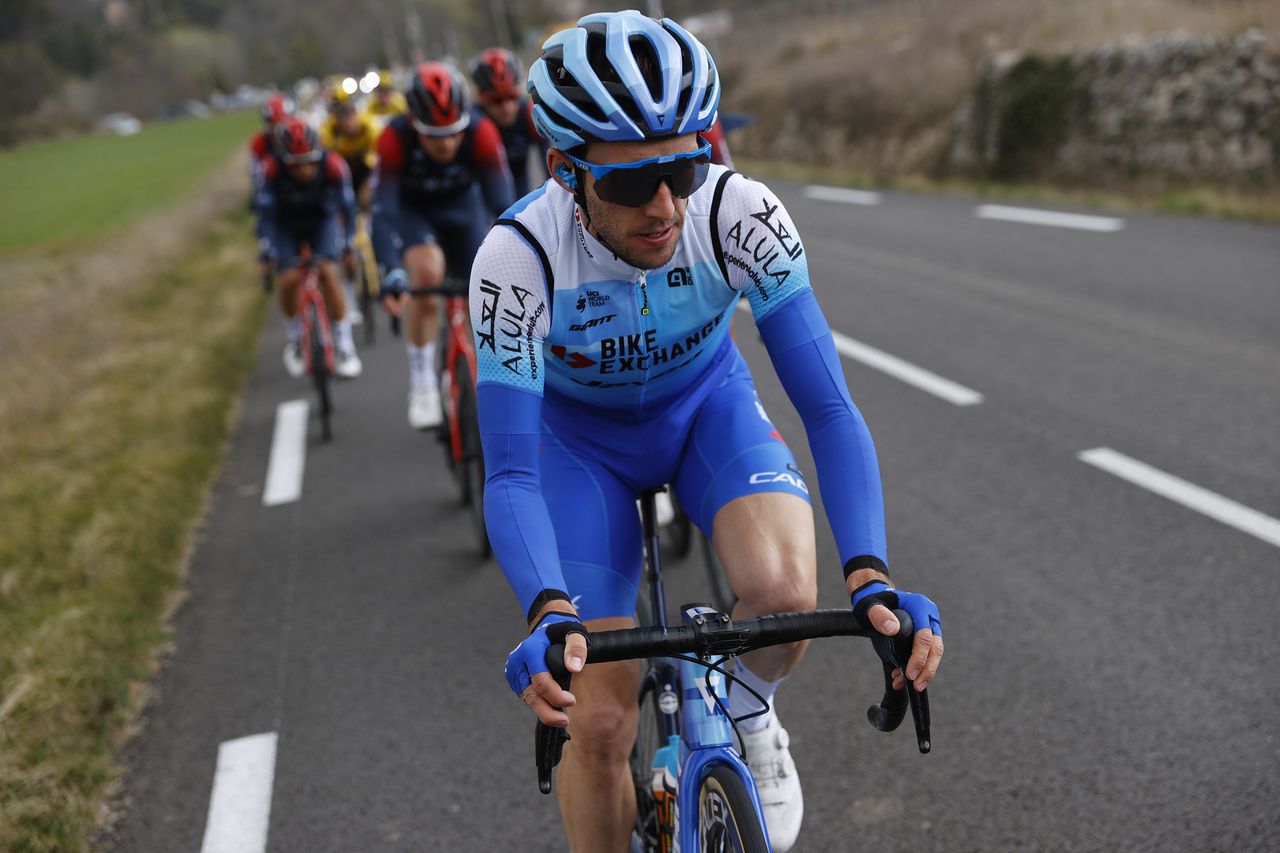 Paris Nice 2022 - 80th Edition - 6th stage Courthezon - Aubagne 213,6 km - 11/03/2022 - Simon Yates (GBR - Team BikeExchange - Jayco) - photo Luis Angel Gomez/SprintCyclingAgency&Acirc;&copy;2022