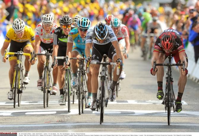 Cadel Evans (BMC) throws his bike to win stage 4 of the 2011 Tour
