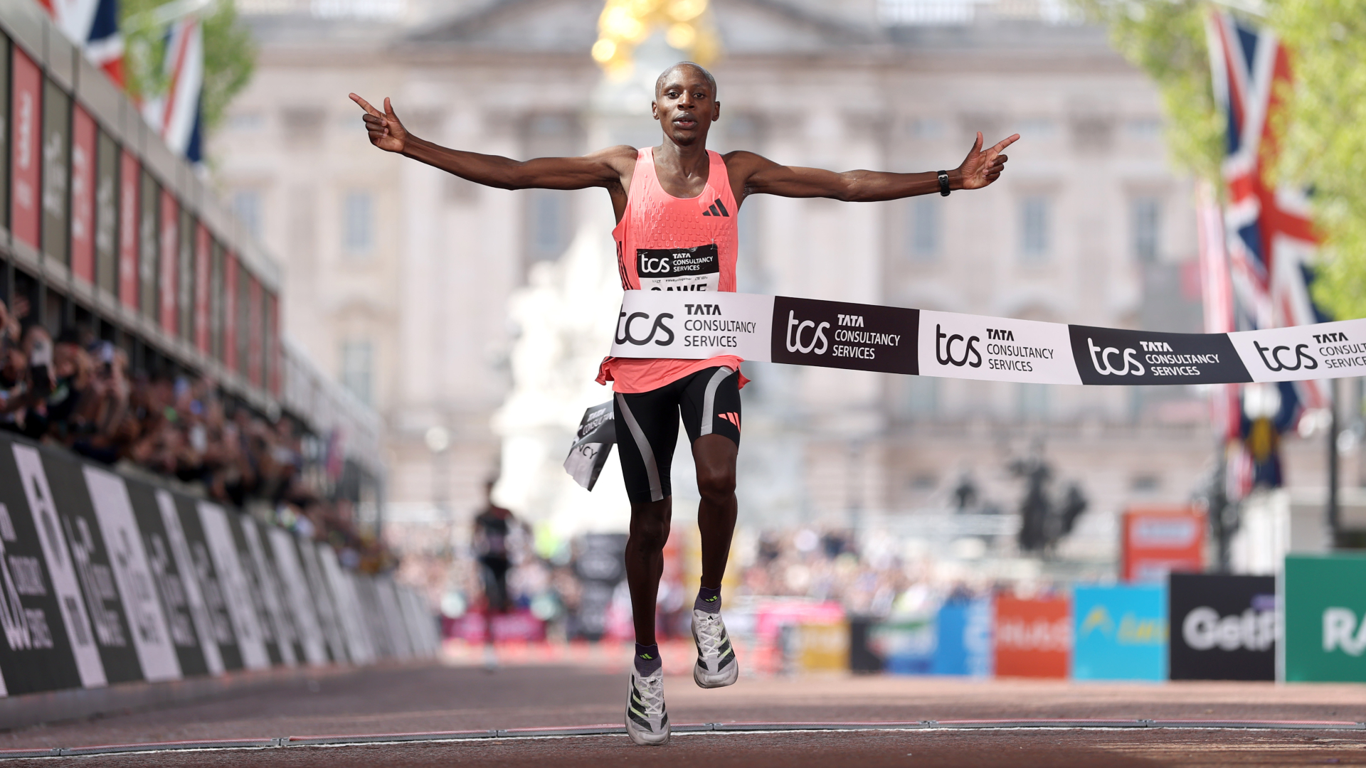 Sabastian Sawe winning the London Marathon