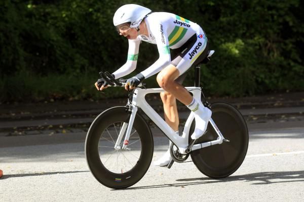 Damien Howson (Australia) in action