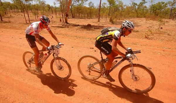 Australian Josh Prete and Belgian Mike Mulkens holding on in the lead bunch.