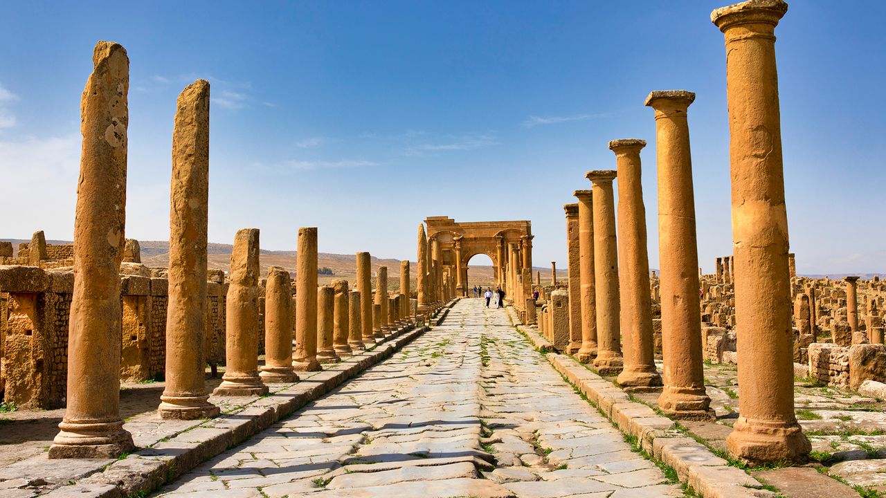 Did 'all roads lead to Rome'? New study finds other cities in the empire were better connected.