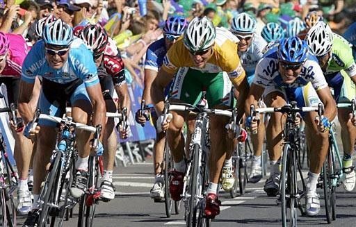Zabel (L) of Team Milram, Norway's Thor Hushovd (2L) of Credit Agricole, France's JP Nazon Jean Patrik (2R) of AG2R