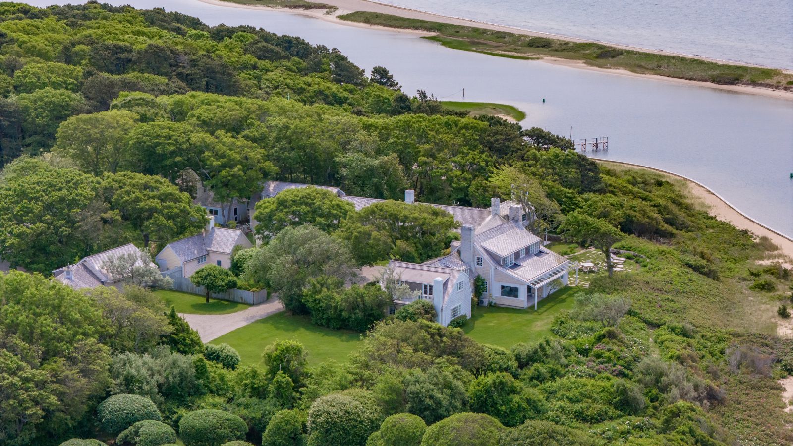 Bunny Mellon&#039;s home for sale
