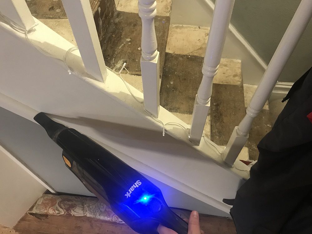 Shark handheld vac with nozzle