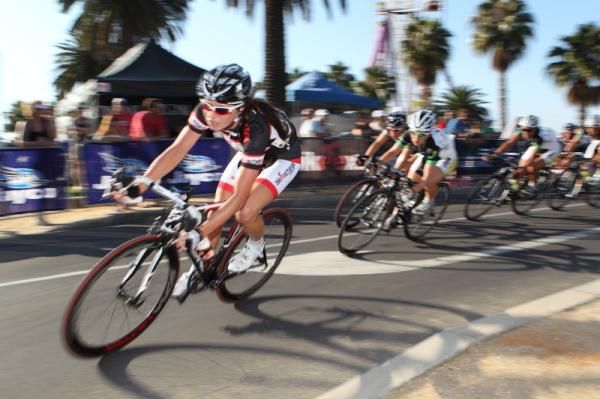 Peta Mullins (BikeExchange) leads through the corner