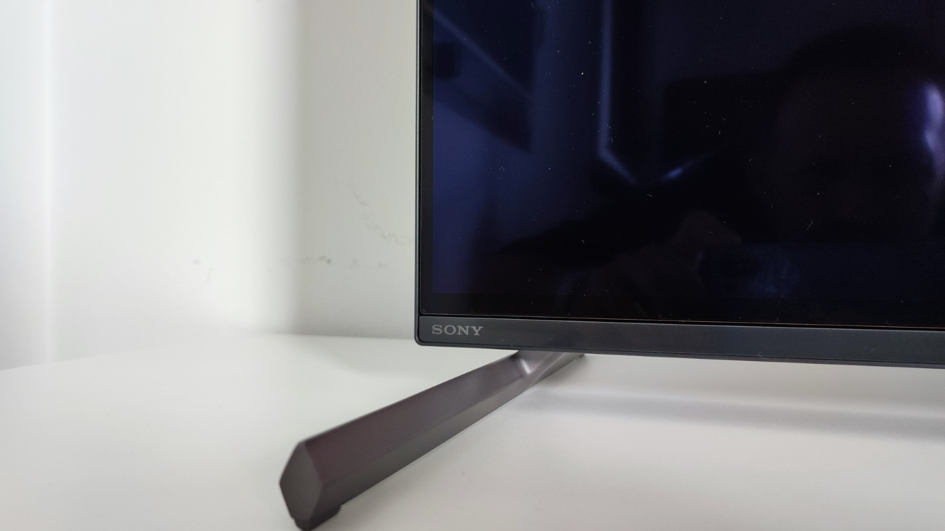 Sony A80L