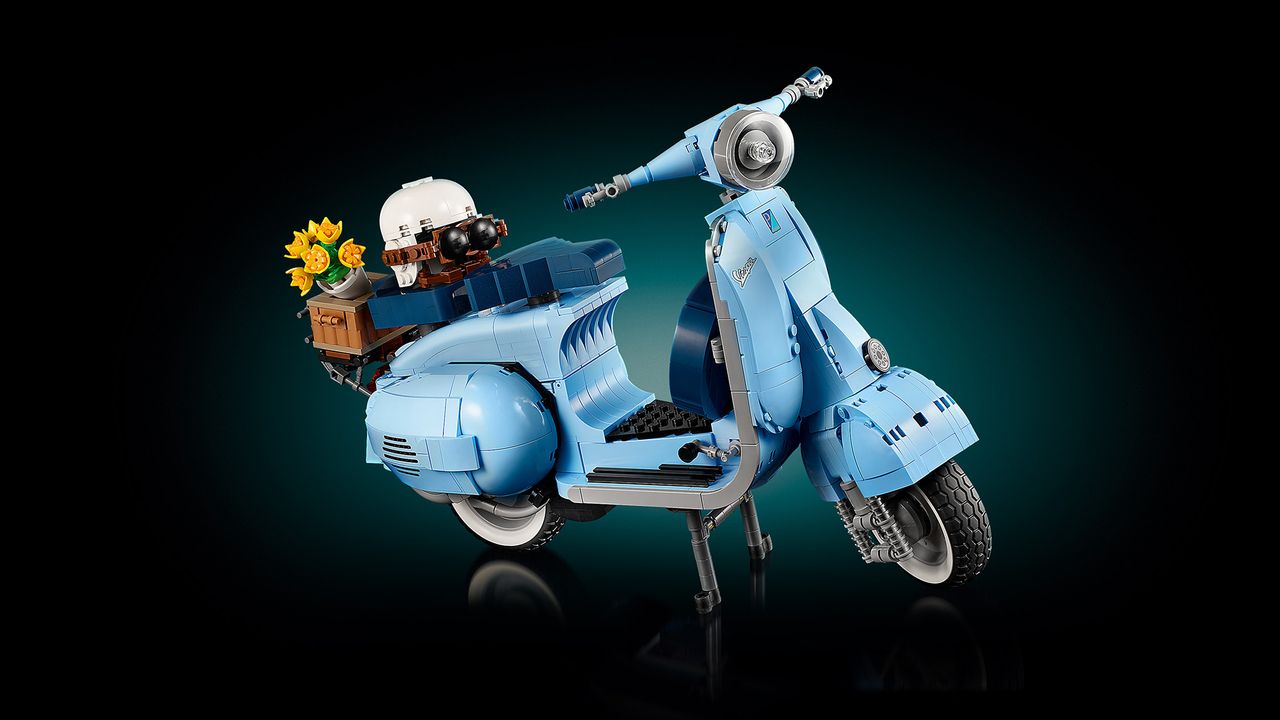 LEGO Vespa 125 Scooter