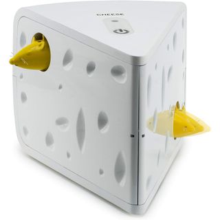 PetSafe FroliCat Cheese Automated Cat Toy