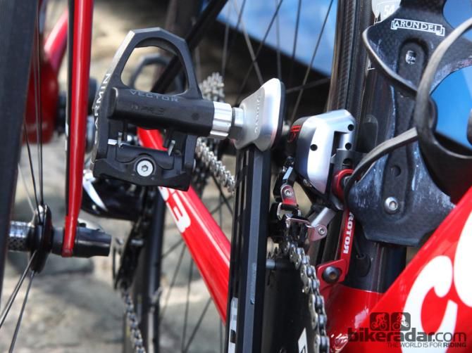 Garmin-Sharp riders are finally using Garmin's new Vector power meter in competition. Also note the new Rotor adjustable chain catcher