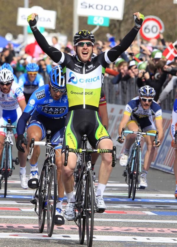 Matt Goss (Orica-GreenEdge) wins stage 3.
