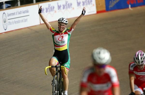 Belinda Goss (Tasmania) celebrates her fourth consecutive Australian points race title