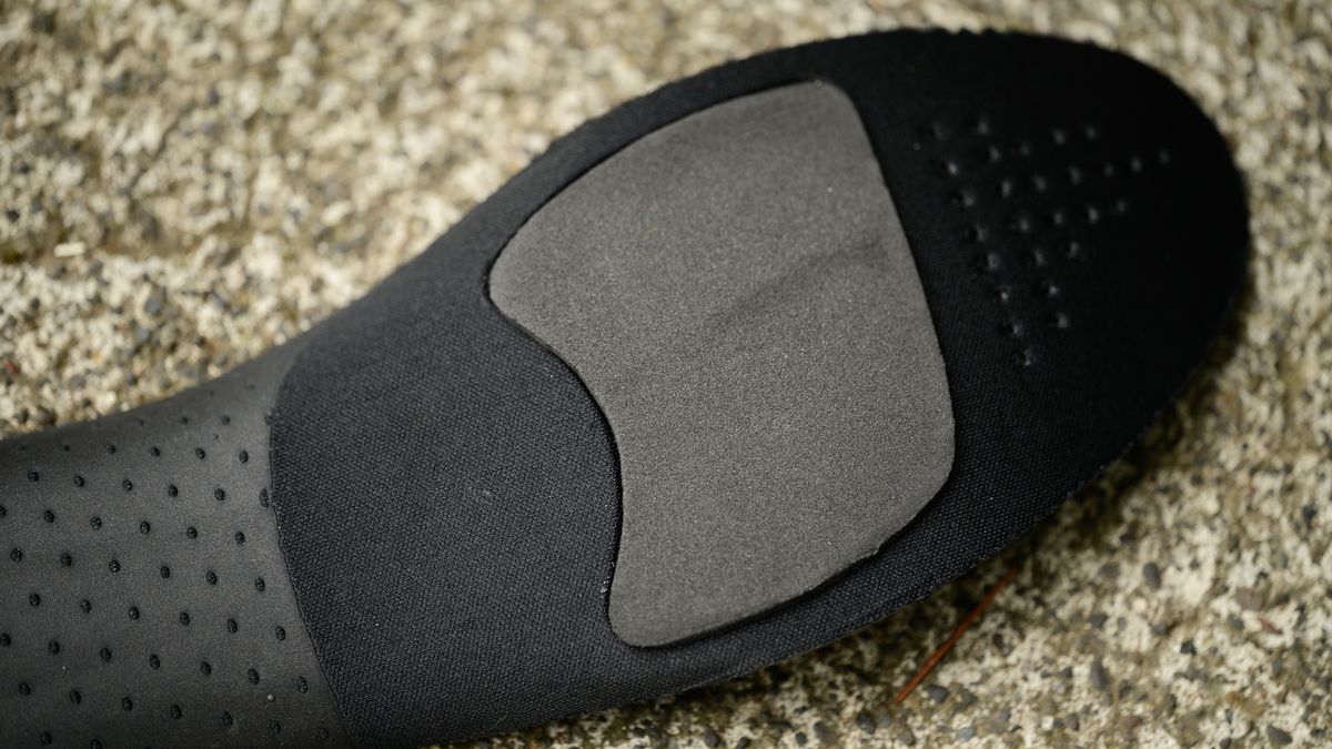 Fizik Tempo Powerstrap R5 padding on base of insole