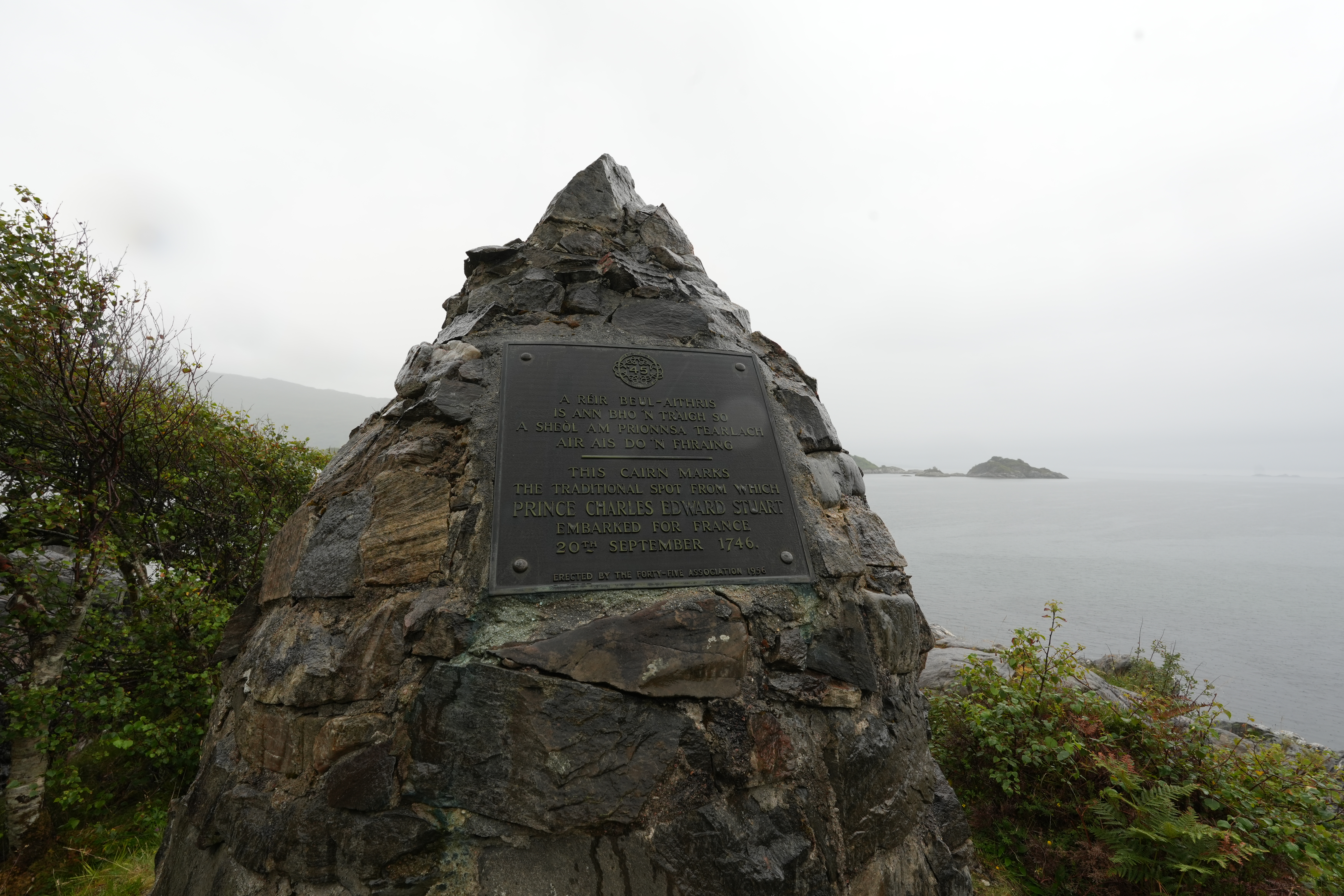 A sign which indicates that the landmark is the end of the Bonnie Prince Charlie route