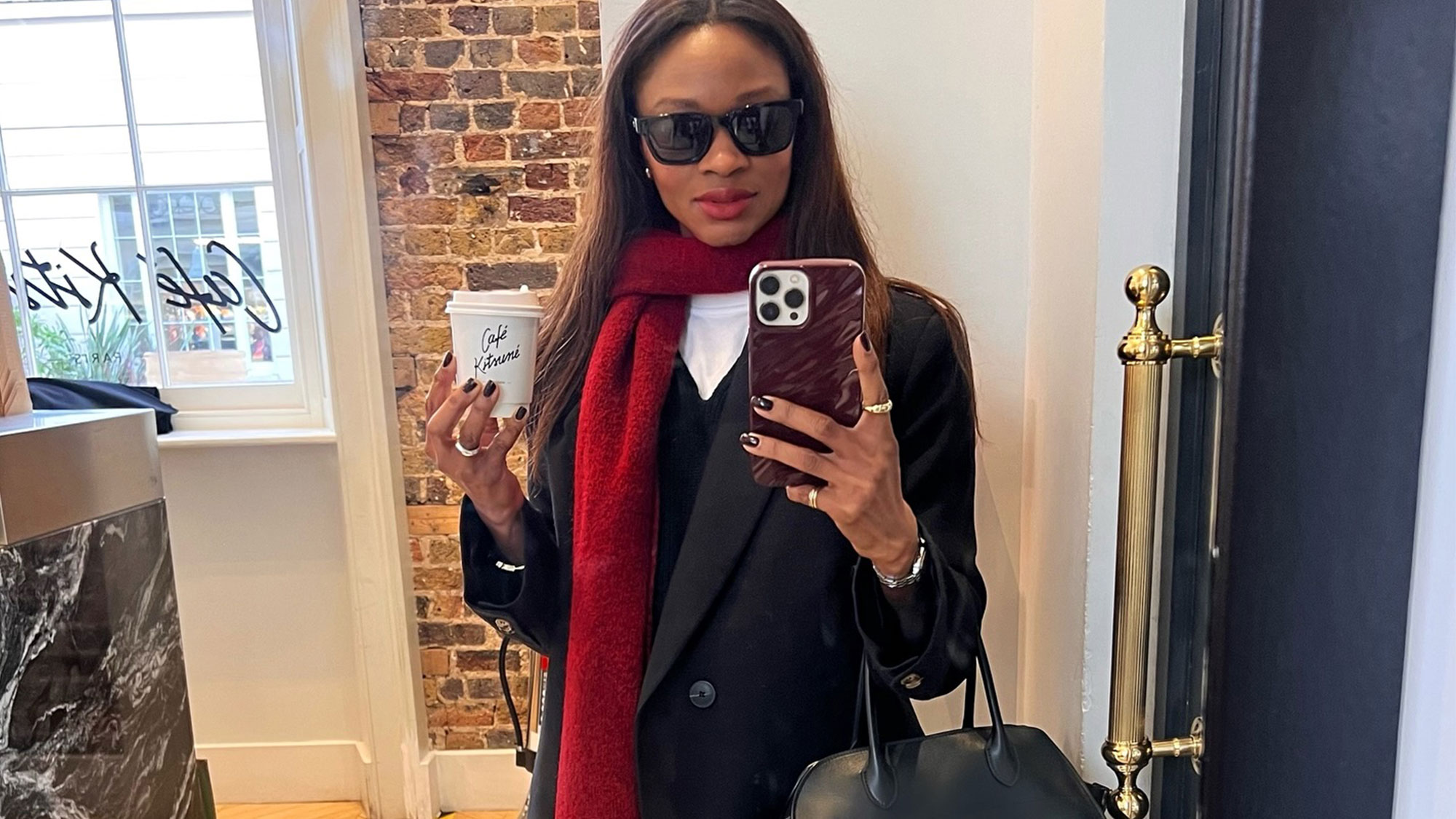 How to wear a blazer and jeans