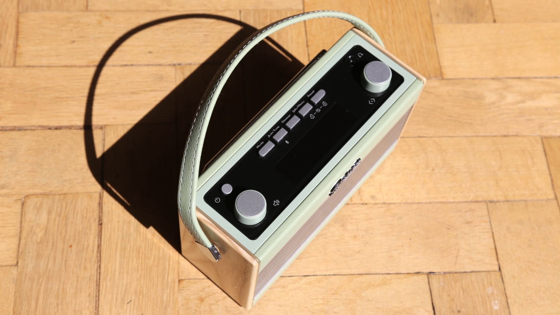 a top down view of the roberts rambler bt stereo dab radio