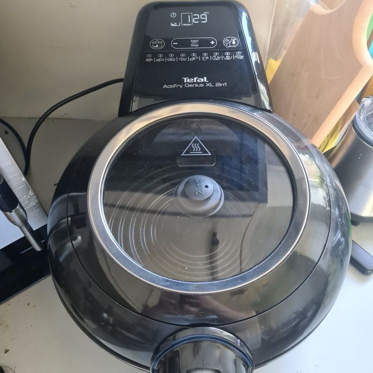 Tefal Actifry Genius XL 2in1 review: the air fryer for unbeatable chips ...