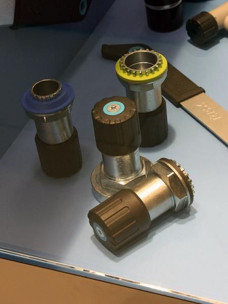 Riders using non-external bearing bottom brackets will find Tacx's bottom bracket tools handy as they secure themselves to the spindle for a slip-free fit.