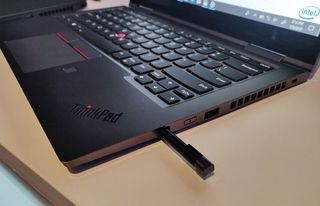 ThinkPad-X1-Yoga4