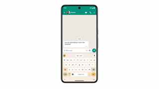 Smart Reply in WhatsApp powered by Gemini Nano on Pixel 8 Pro