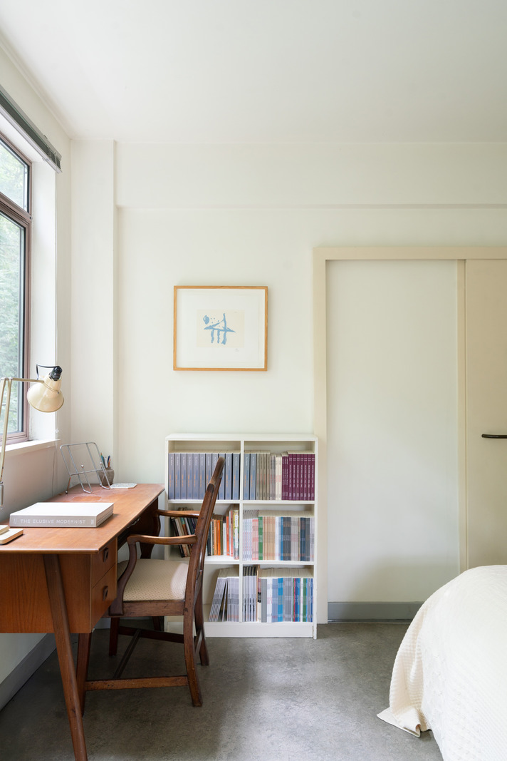 Isokon Building apartment for sale