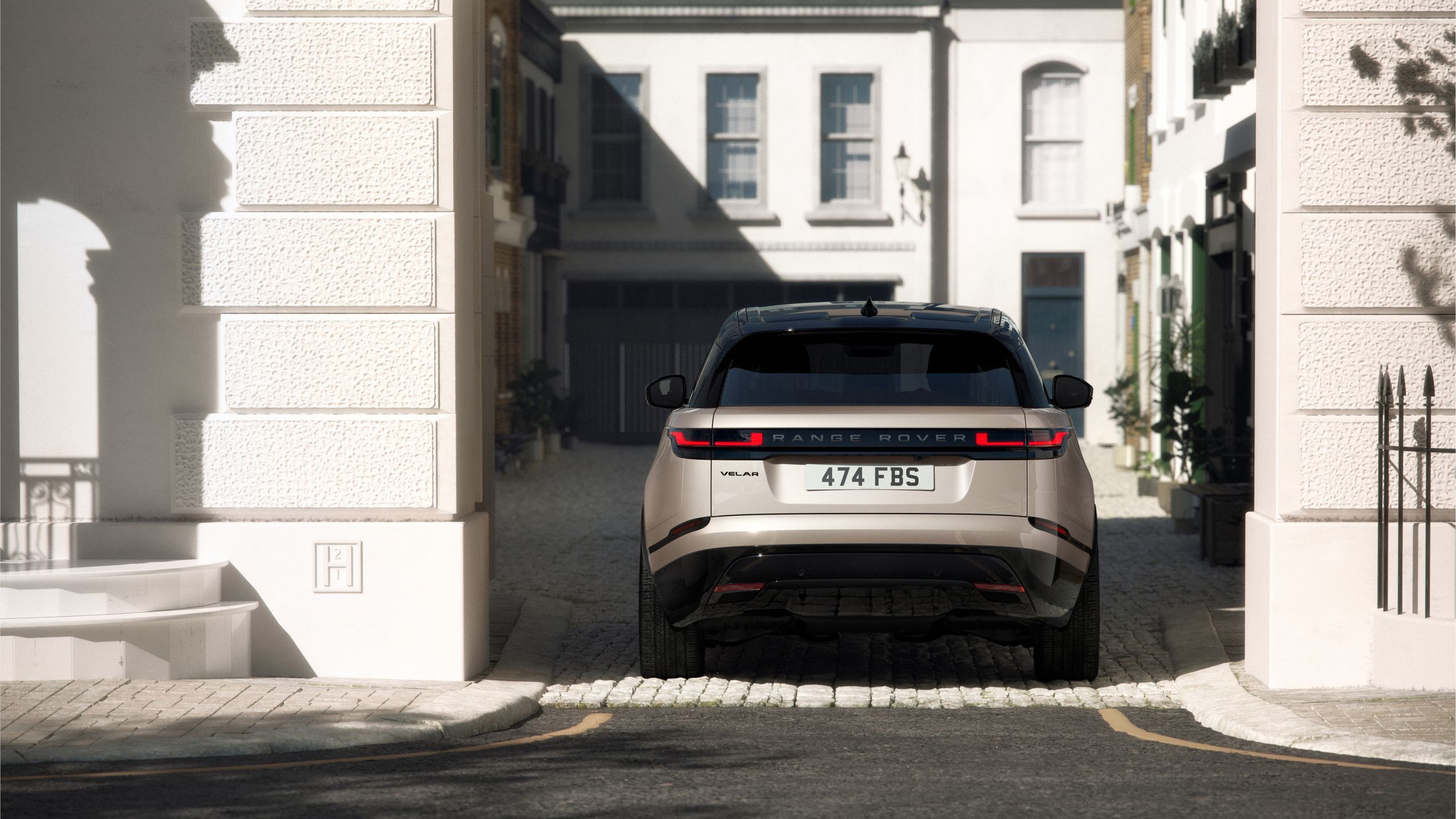 The Range Rover London Editions pay homage to four London districts ...