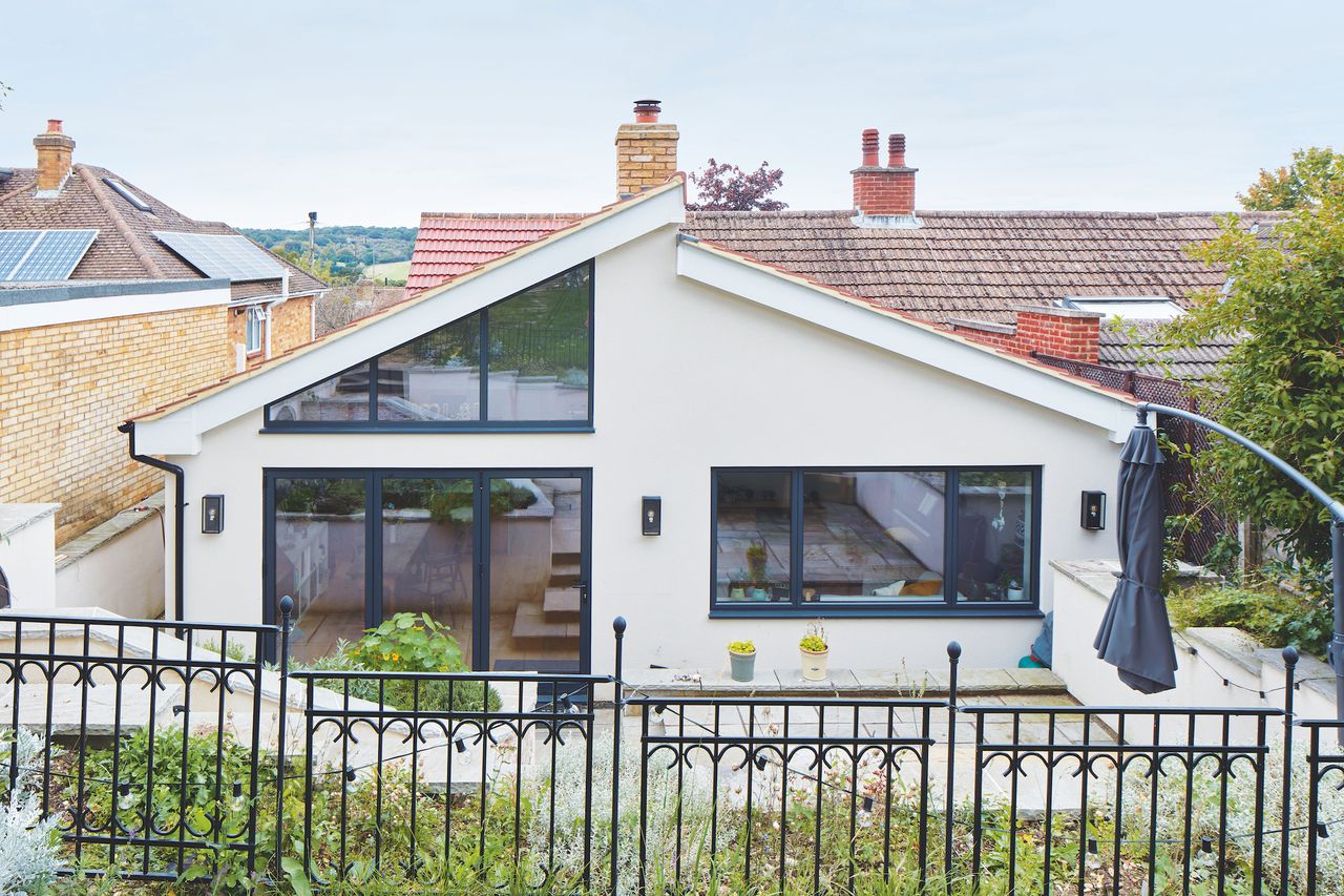 bungalow kitchen extension exterior with white render