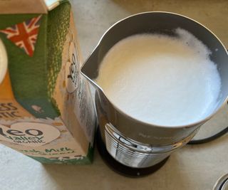 Nespresso Aeroccino 4 hot frothed milk