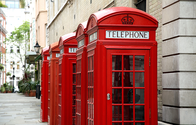 red telephone box