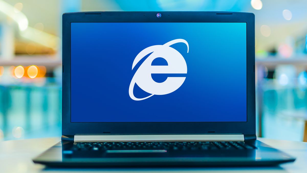 Internet Explorer logo on laptop