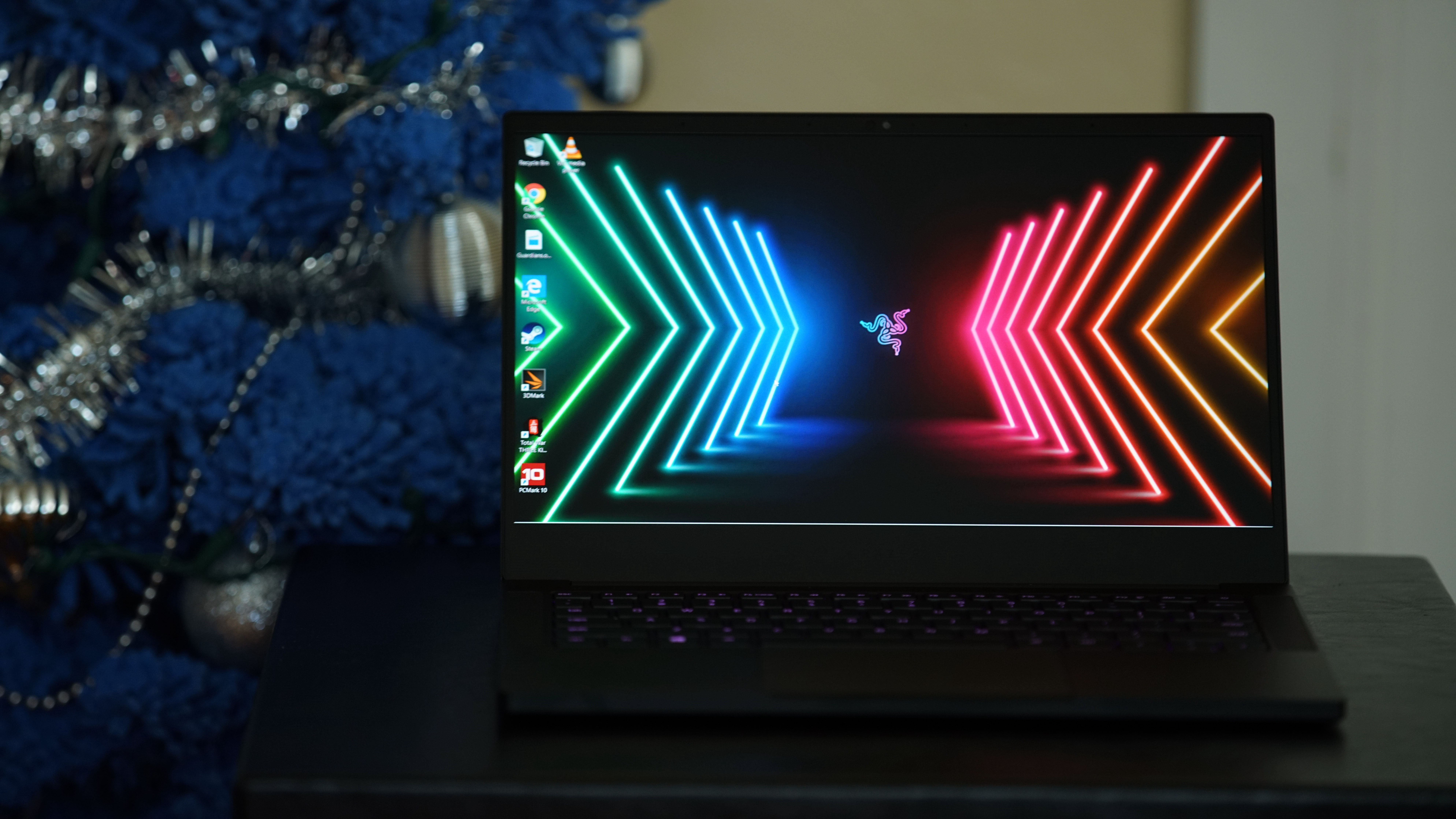 Razer Blade Stealth Review (2019): Better Graphics and Battery