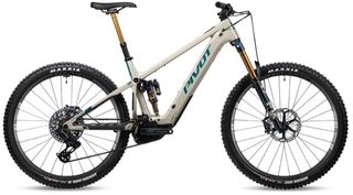 Pivot Shuttle AM Team specification and price