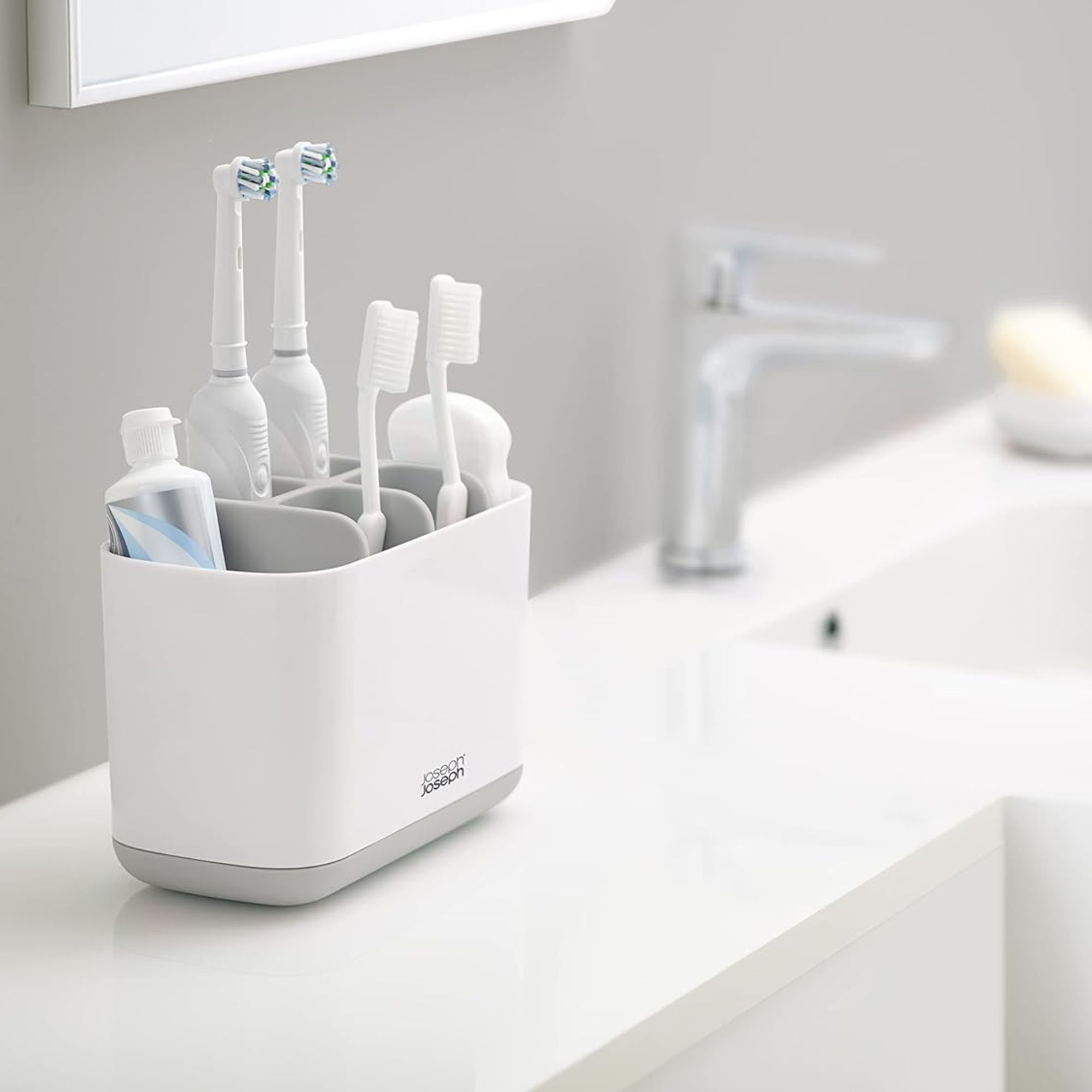 Joseph Joseph Easy-Store - Large Toothbrush Holder Caddy