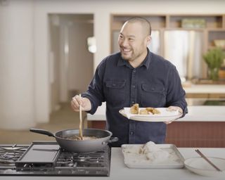 david chang cooking with his meyer cookware collection