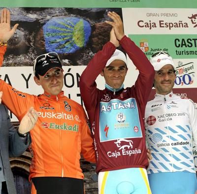 Igor Ant&oacute;n (2rd overall, Euskaltel-Euskadi), Alberto Contador (1st, Astana) and Eziquiel Mosquera (3rd, Xacobeo Galicia)
