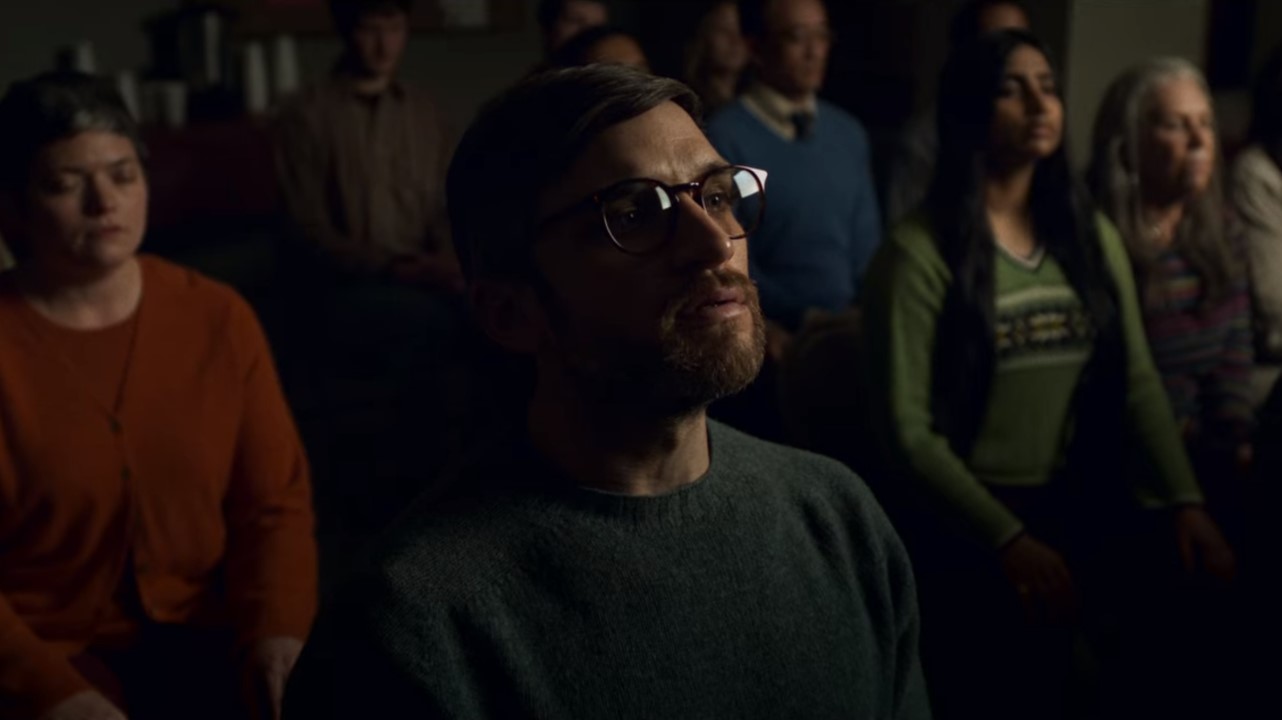 Samuel and cult members in seance on Archive 81