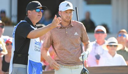 Berger speak to his caddie