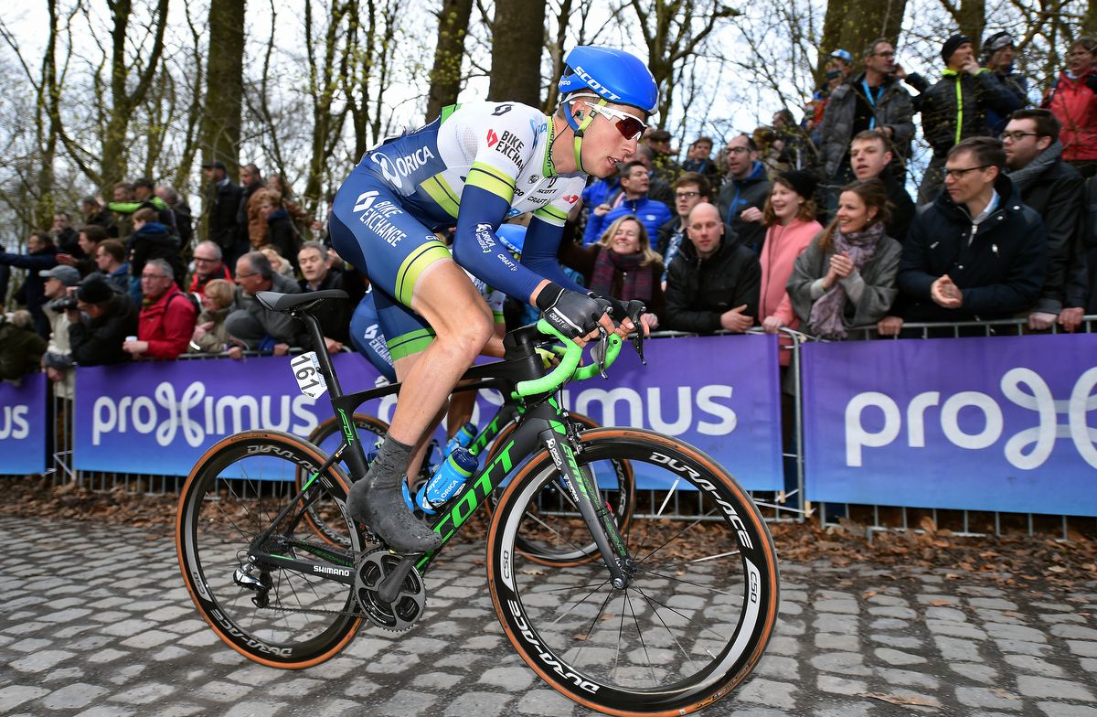 Jens Keukeleire (Orica-GreenEdge) rides the Kemmelberg