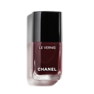 Chanel Le Vernis Nail Colour in 155 Rouge Noir