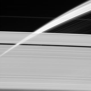 Saturn's ring and curve of planet