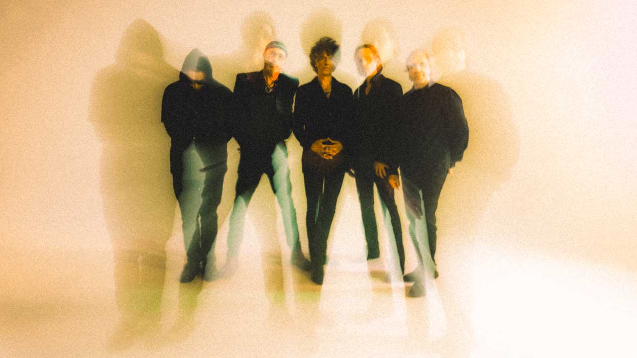 Gong in 2025 (studio portrait)