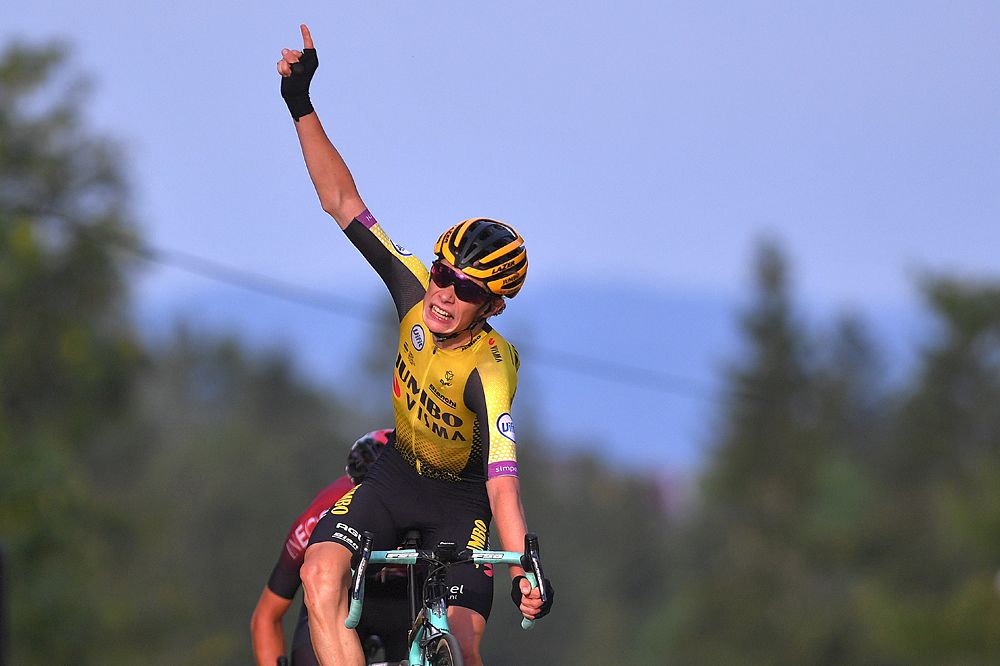 Jonas Vingegaard (Jumbo-Visma) wins stage 6 at Tour de Pologne and takes the overal lead
