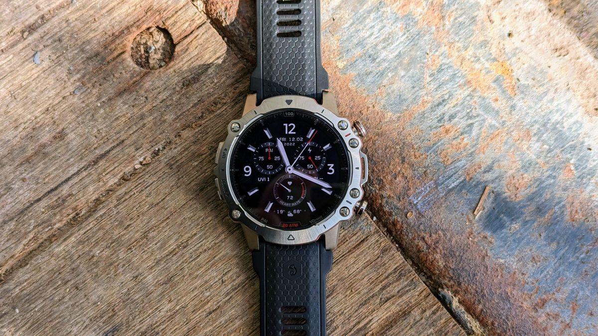 Amazfit Falcon hands-on: The titanium-clad smartwatch is ready for a premium battle