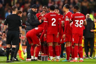 Jurgen Klopp addresses his players during Liverpool's Premier League game against Sheffield United in April 2024.