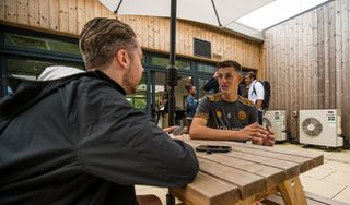 FFT382.feat_cambridge.brooks_cufc_1082671