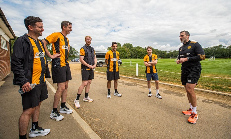 FFT382.feat_cambridge.brooks_cufc_1082697