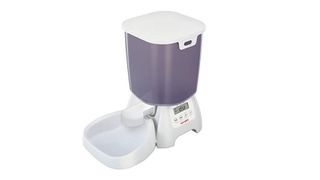 Cat Mate C3000 an example of the best automated pet feeders