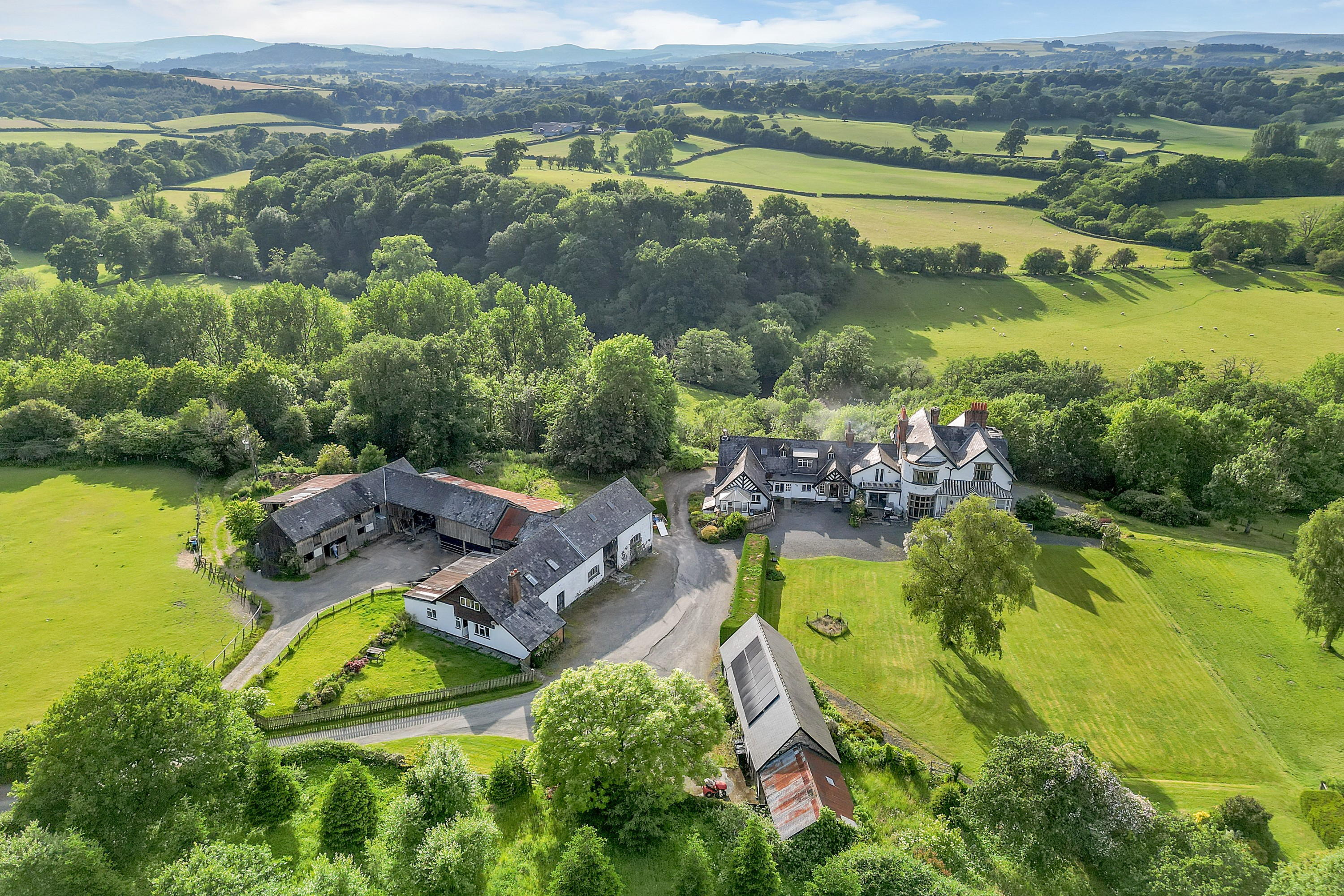 The Cefnllysgwynne estate near Builth Wells - Property for Sale