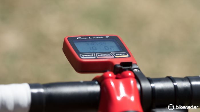 A SRM Power Control 7 head unit collects the data