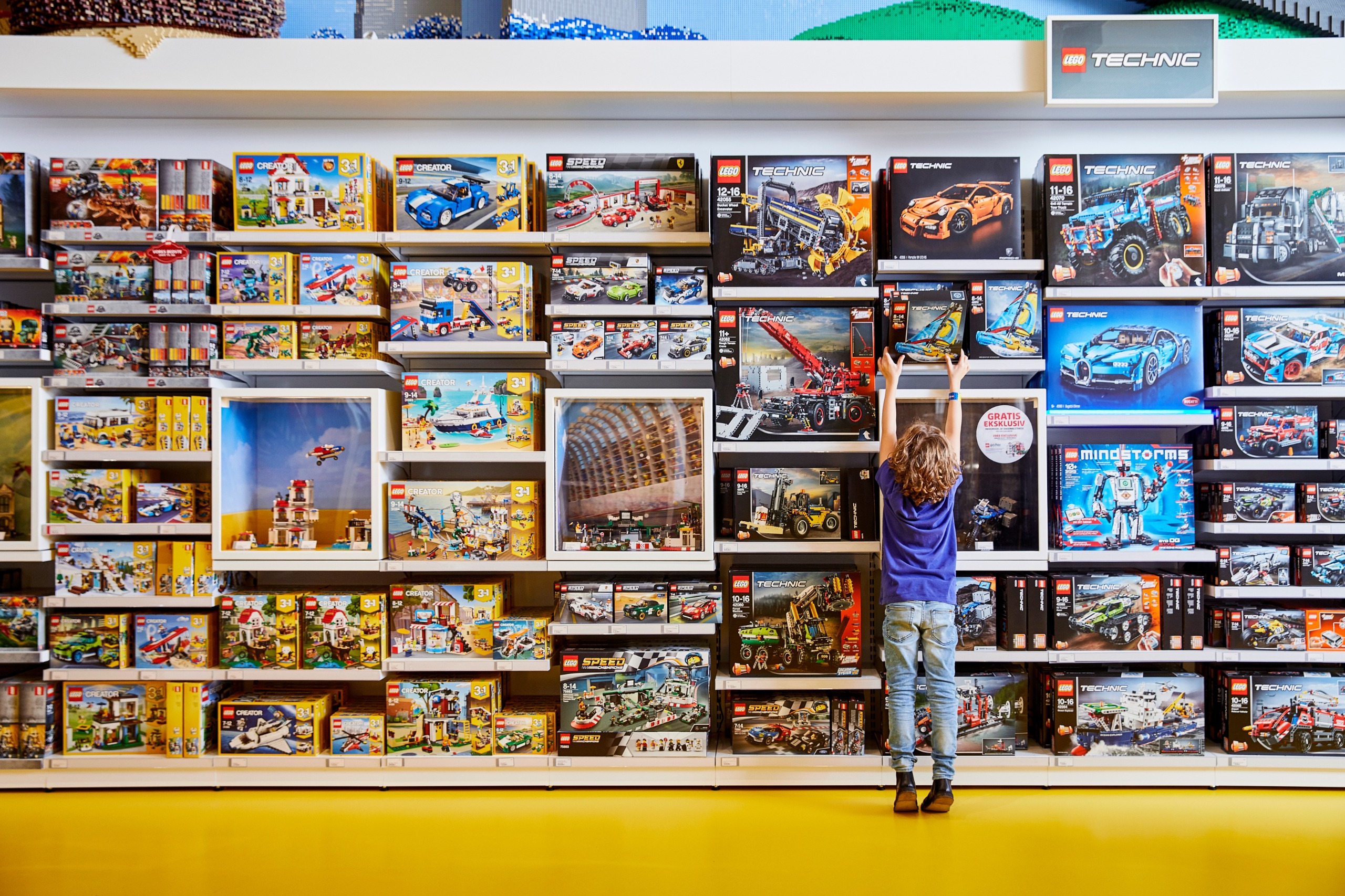The store at the Lego House